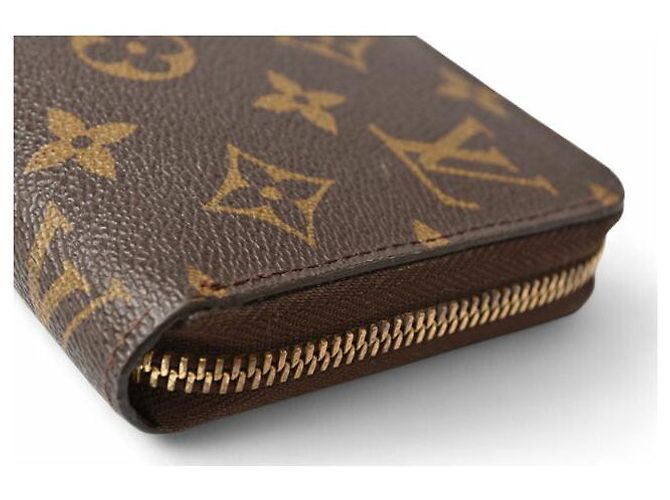 Louis Vuitton Monogram Zippy Wallet M60017 - view 4
