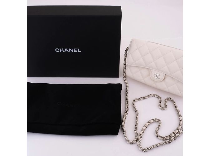 Borsa a spalla con flap Matelassé di Chanel per telefono Bianco - vista 10