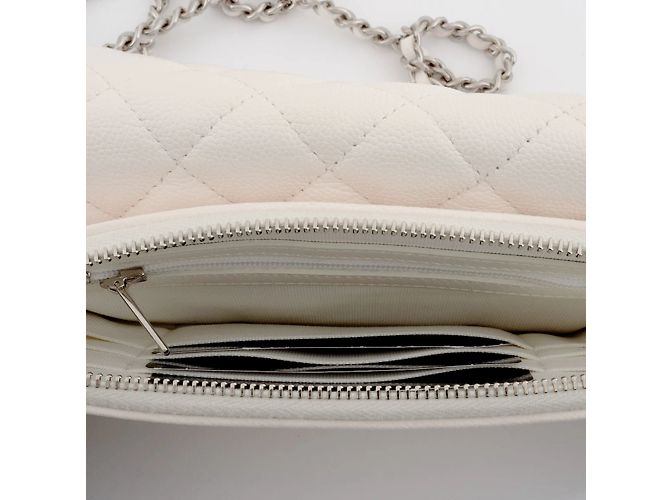 Borsa a spalla con flap Matelassé di Chanel per telefono Bianco - vista 9