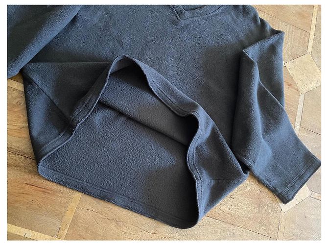 Autre Marque Schiefergrauer Fleece-Pullover mit V-Ausschnitt Größe L-XL Familienhaus - Ansicht 4