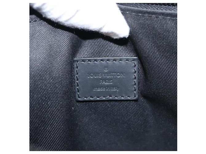 LOUIS VUITTON Pochette Monogram Shadow Pelle Nera LV Auth yk16360 Nero Monogramma - vista 9