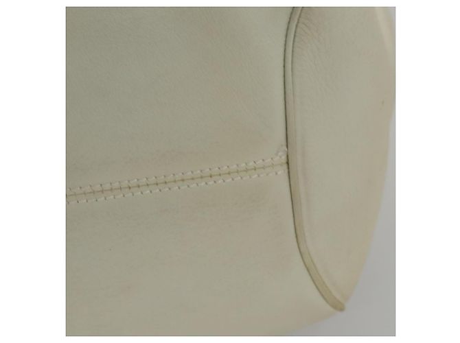 Salvatore Ferragamo Gancini Hand Bag Leather White Silver Auth yk16589 - view 15