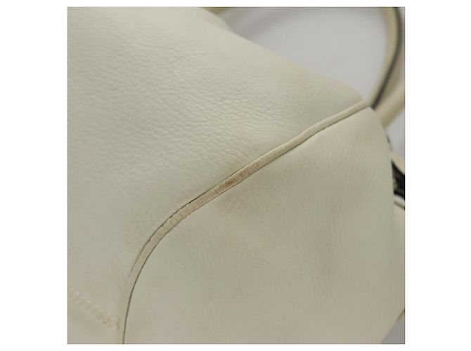 Salvatore Ferragamo Gancini Hand Bag Leather White Silver Auth yk16589 - view 18