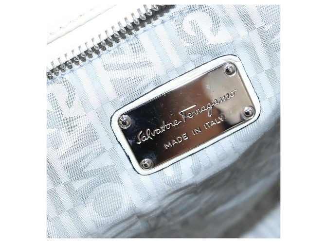 Salvatore Ferragamo Gancini Hand Bag Leather White Silver Auth yk16589 - view 20