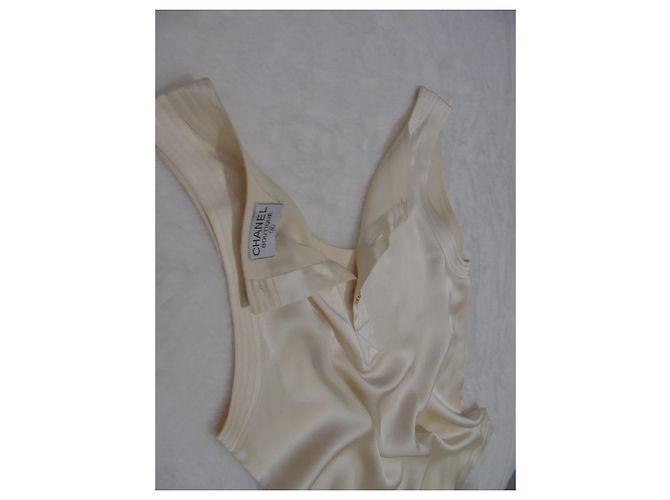 Top de seda Chanel crema Crudo - vista 14