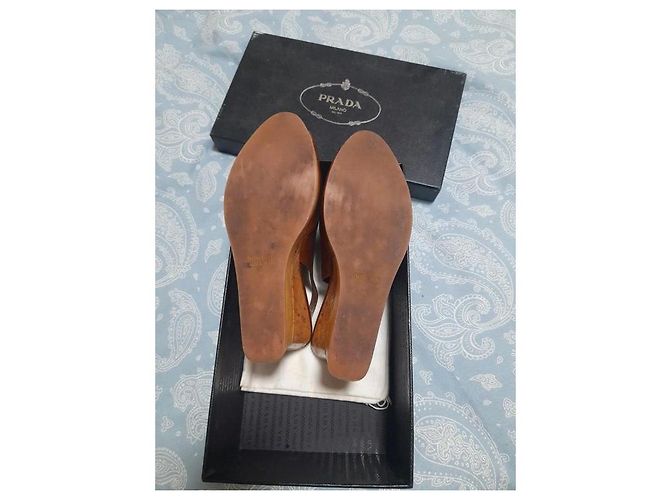 Zeppe Miu Miu in pelle verniciata marrone Marrone scuro - vista 4