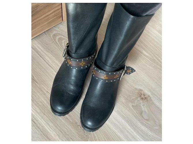 Botines Louis Vuitton de cuero negro - vista 3