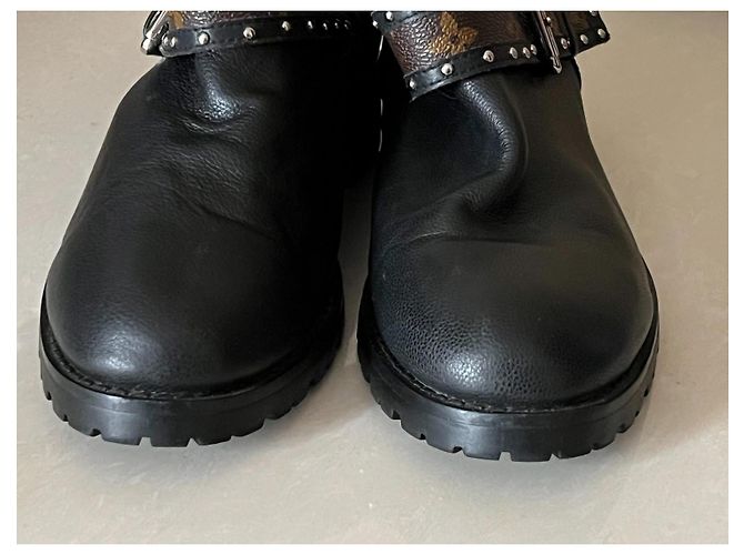 Botines Louis Vuitton de cuero negro - vista 6