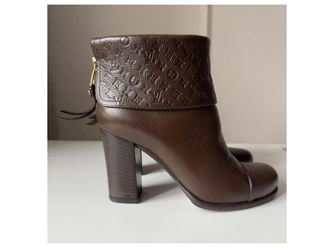 Botines Louis Vuitton de piel marrón Castaño - vista 10