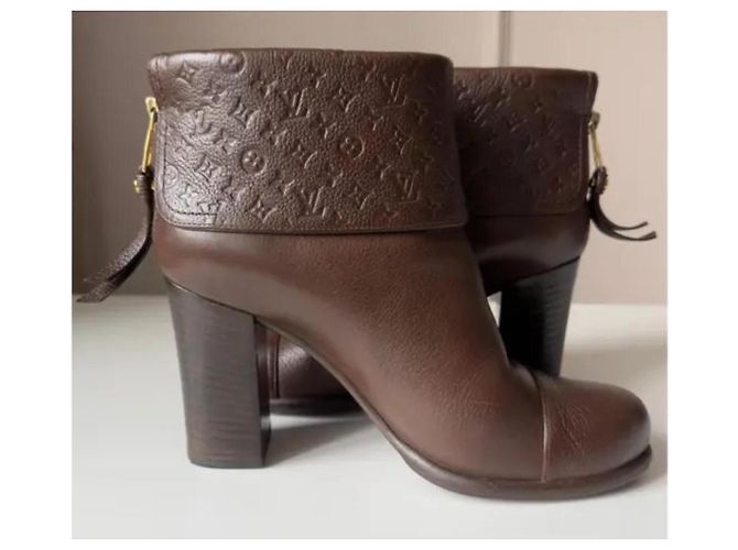 Botines Louis Vuitton de piel marrón Castaño - vista 3