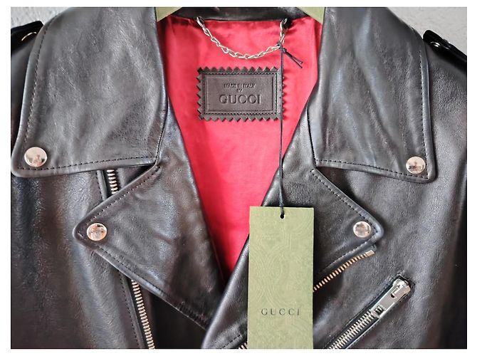 GUCCI LEDER-BIKERJACKE MIT GUCCI-LOGO. Schwarz - Ansicht 3