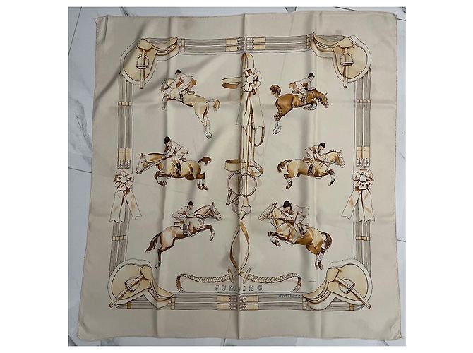 Kelly Foulard Hermès Jamping Bianco sporco - vista 2