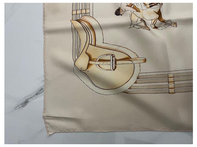 Kelly Foulard Hermès Jamping Bianco sporco - vista 6