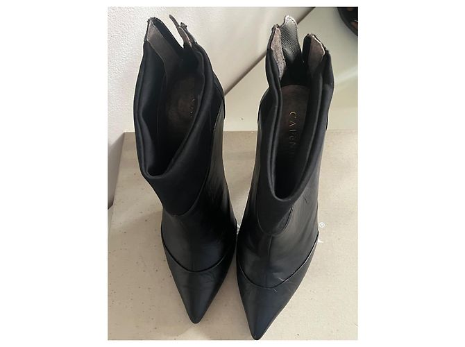 Autre Marque Schwarze Leder Stiefeletten mit Absatz - Ansicht 6