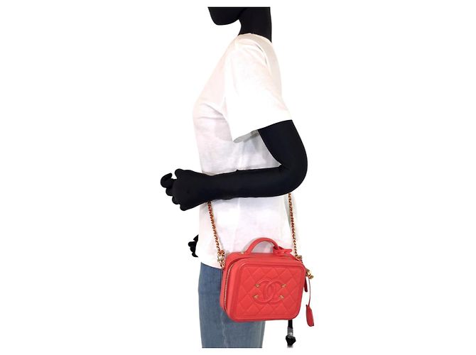 Sac Vanity Filigrane en Cuir Caviar Chanel Rouge - vue 6
