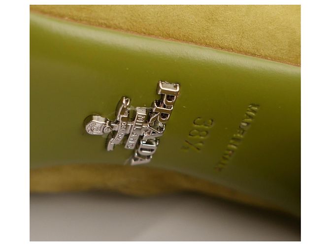 Stivali in suede chartreuse sopra il ginocchio Prada Autunno 2015 Azzurro chiaro Verde Giallo - vista 4