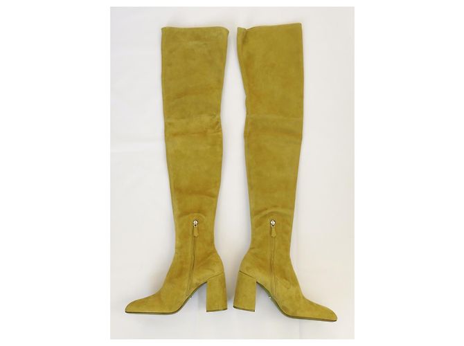 Stivali in suede chartreuse sopra il ginocchio Prada Autunno 2015 Azzurro chiaro Verde Giallo - vista 5