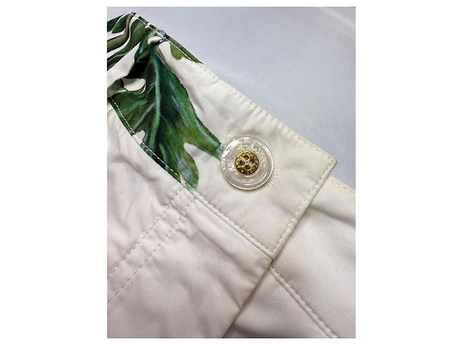Dolce & Gabbana PANTALÓN CORTO BLANCO CON ESTAMPADO DE AMAPOLAS. Roja - vista 3