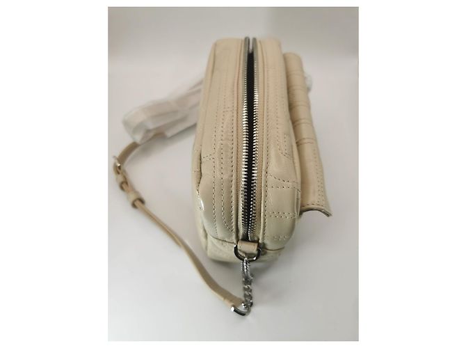Bolsa câmera Lancel em couro matelassé bege Hardware prateado - vista 18