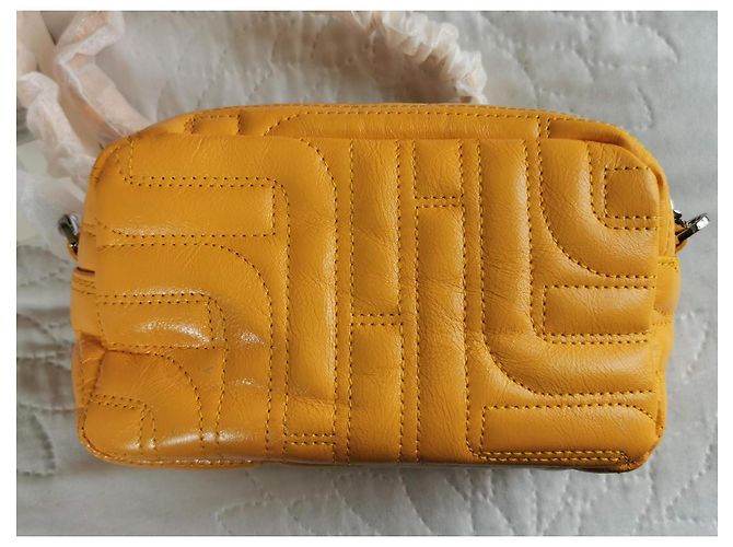 Borsa fotocamera Lancel in pelle trapuntata gialla Giallo - vista 11
