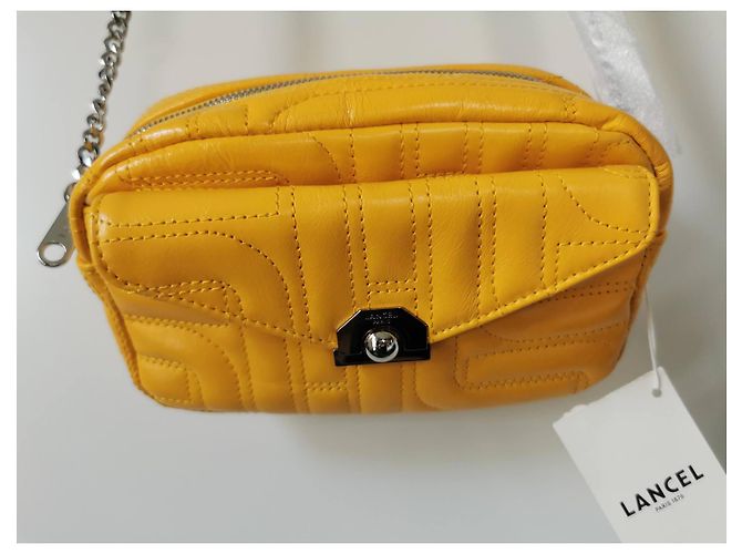 Borsa fotocamera Lancel in pelle trapuntata gialla Giallo - vista 3