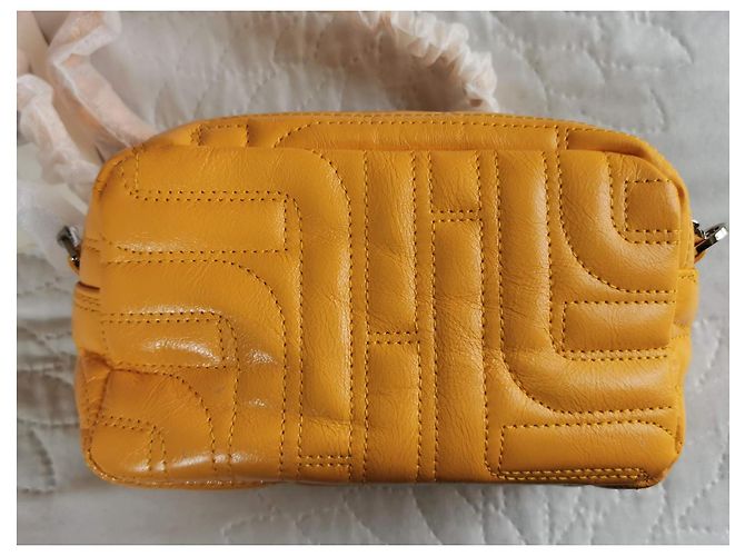Borsa fotocamera Lancel in pelle trapuntata gialla Giallo - vista 4