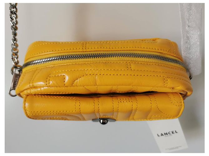 Borsa fotocamera Lancel in pelle trapuntata gialla Giallo - vista 6