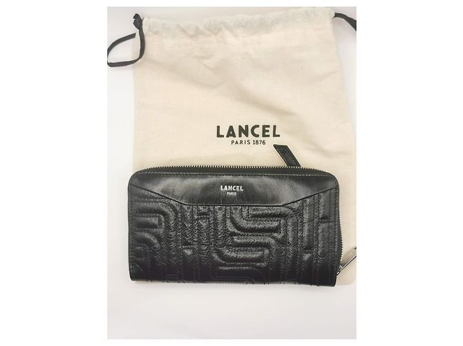 Lancel Geldbörse aus schwarzem gestepptem Leder - Ansicht 7