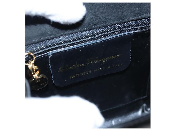 Borsa a Spalla Salvatore Ferragamo in Pelle Verniciata Nera e Oro Auth 92696 Nero D'oro - vista 12