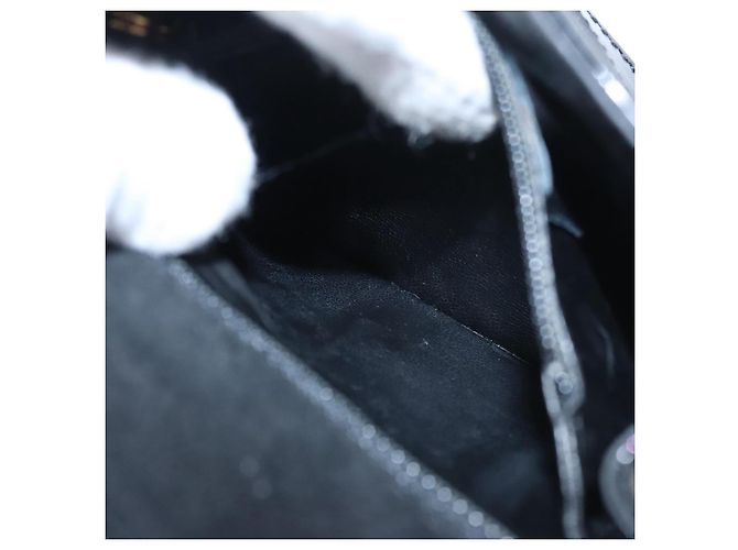 Borsa a Spalla Salvatore Ferragamo in Pelle Verniciata Nera e Oro Auth 92696 Nero D'oro - vista 21