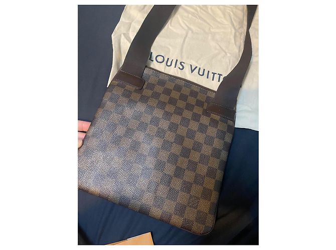 Louis Vuitton Melville Damier Borsa a Spalla Marrone Marrone chiaro Marrone scuro - vista 14