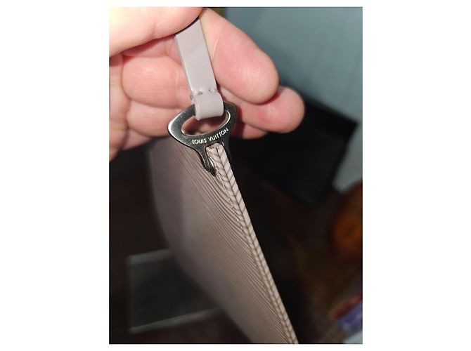 Louis Vuitton Epi Pochette Demi Lune M52622 Grigio Lilla Pelle Porpora - vista 3