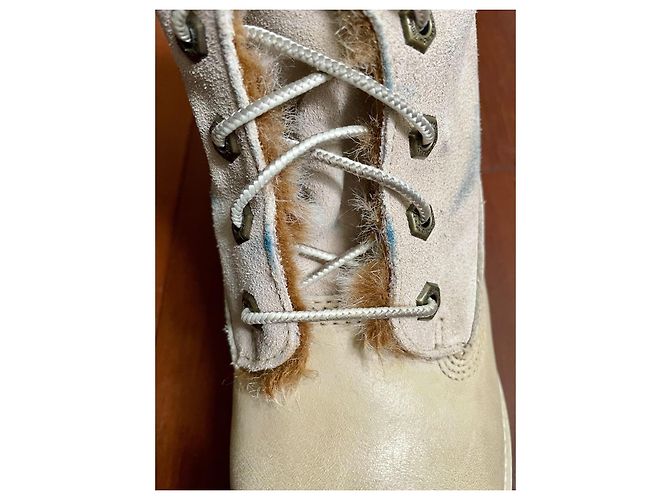 Stivaletti Timberland Beige in Pelle e Pelliccia Bianco sporco - vista 11