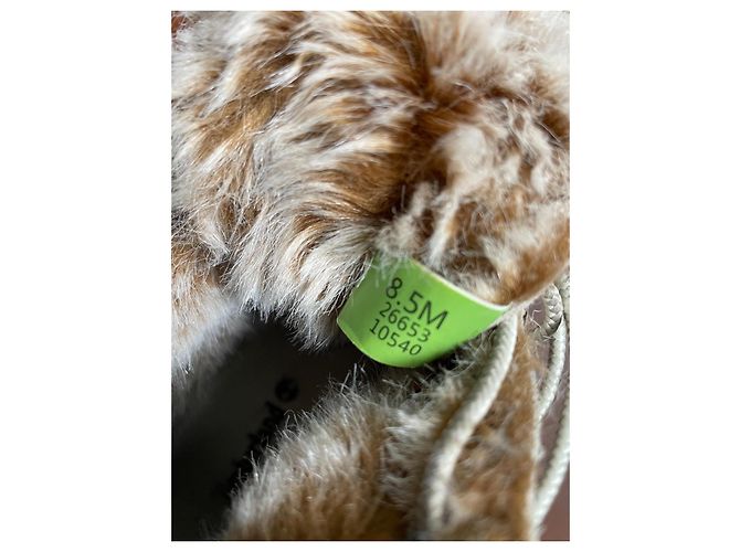 Stivaletti Timberland Beige in Pelle e Pelliccia Bianco sporco - vista 13