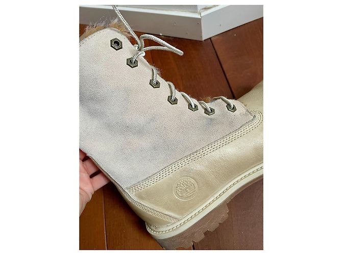 Stivaletti Timberland Beige in Pelle e Pelliccia Bianco sporco - vista 8