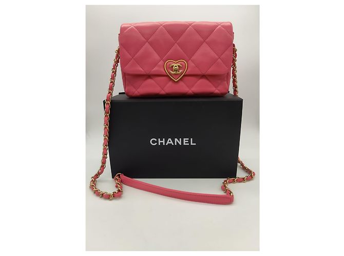 Borsa a Tracolla Chanel Cocco Love CC Heart Flap Rosa - vista 3