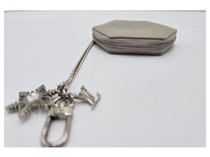 Cartera Louis Vuitton Vernice rara con lazo de nieve Gris - vista 10