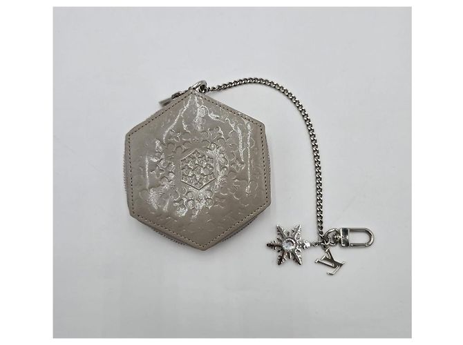 Cartera Louis Vuitton Vernice rara con lazo de nieve Gris - vista 2
