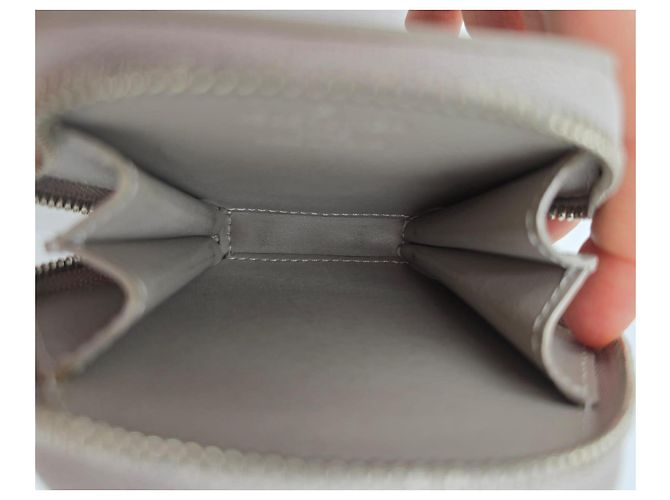 Cartera Louis Vuitton Vernice rara con lazo de nieve Gris - vista 7
