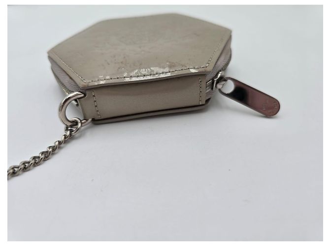 Cartera Louis Vuitton Vernice rara con lazo de nieve Gris - vista 8