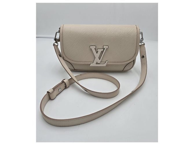 Louis Vuitton Buci Bag in Ivory Epi Cream - view 12