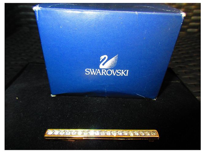 Spilla Swarovski nuova firmata, cristallo e placcato oro D'oro - vista 2