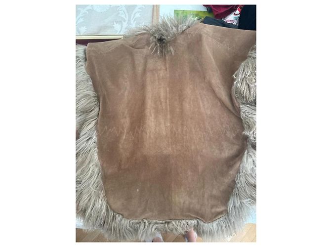 Capa Fendi de jabalí marrón con cuello de perezoso mongol Castaño - vista 5