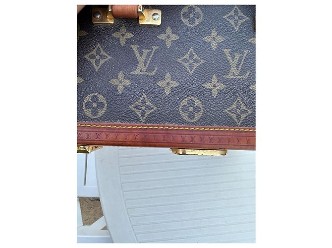 Louis Vuitton Beauty Case Monogram Monogramma - vista 9