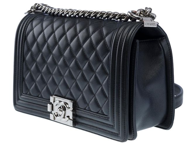 Sac CHANEL Boy en Cuir Noir - 102406 - vue 5