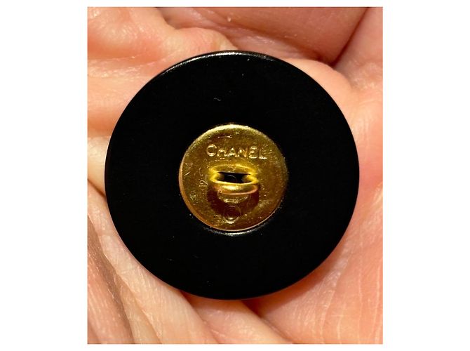 Set di 5 bottoni vintage Chanel rari in nero e oro, 22 mm D'oro - vista 12