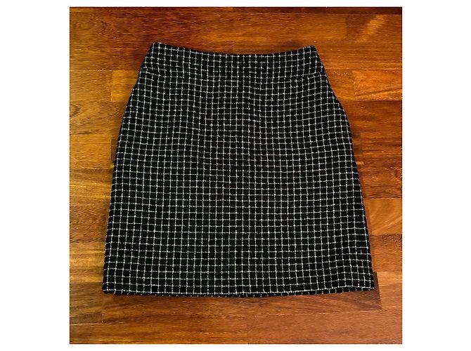 Falda mini lápiz de tweed Chanel Negro Blanco - vista 2