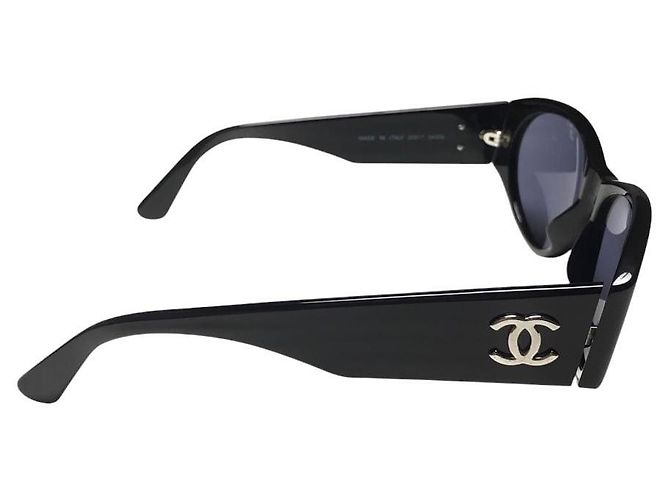 Occhiali da sole Chanel Nero Argento Logo CC 06917 - vista 3