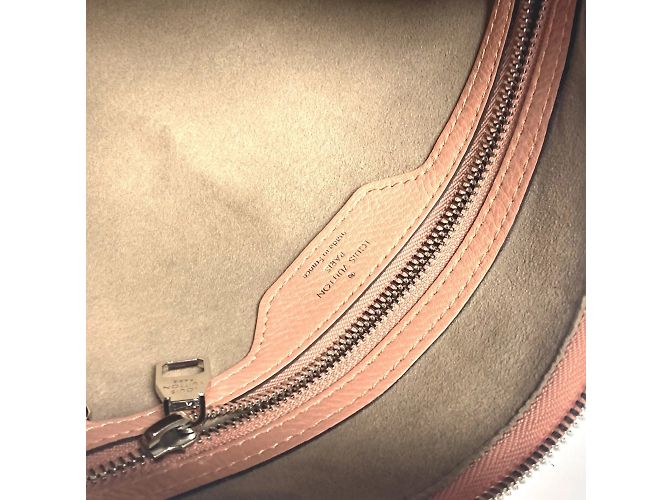 Borsa tote Louis Vuitton Monogram Mahina Selene PM Marrone Rosa - vista 15