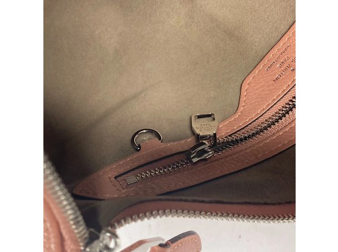 Borsa tote Louis Vuitton Monogram Mahina Selene PM Marrone Rosa - vista 16